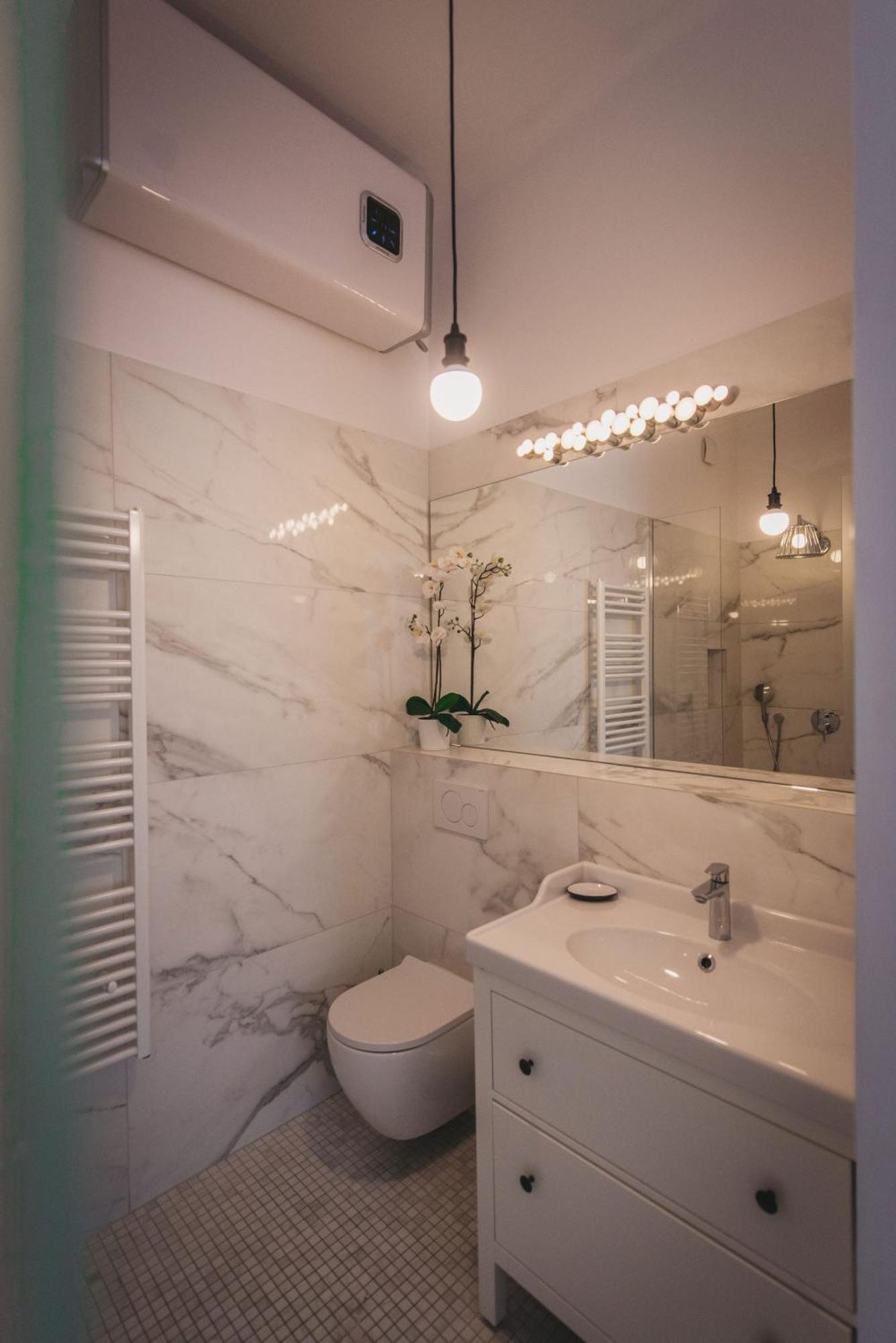 Ab Ljubljana - Prince Filip Apartment Buitenkant foto