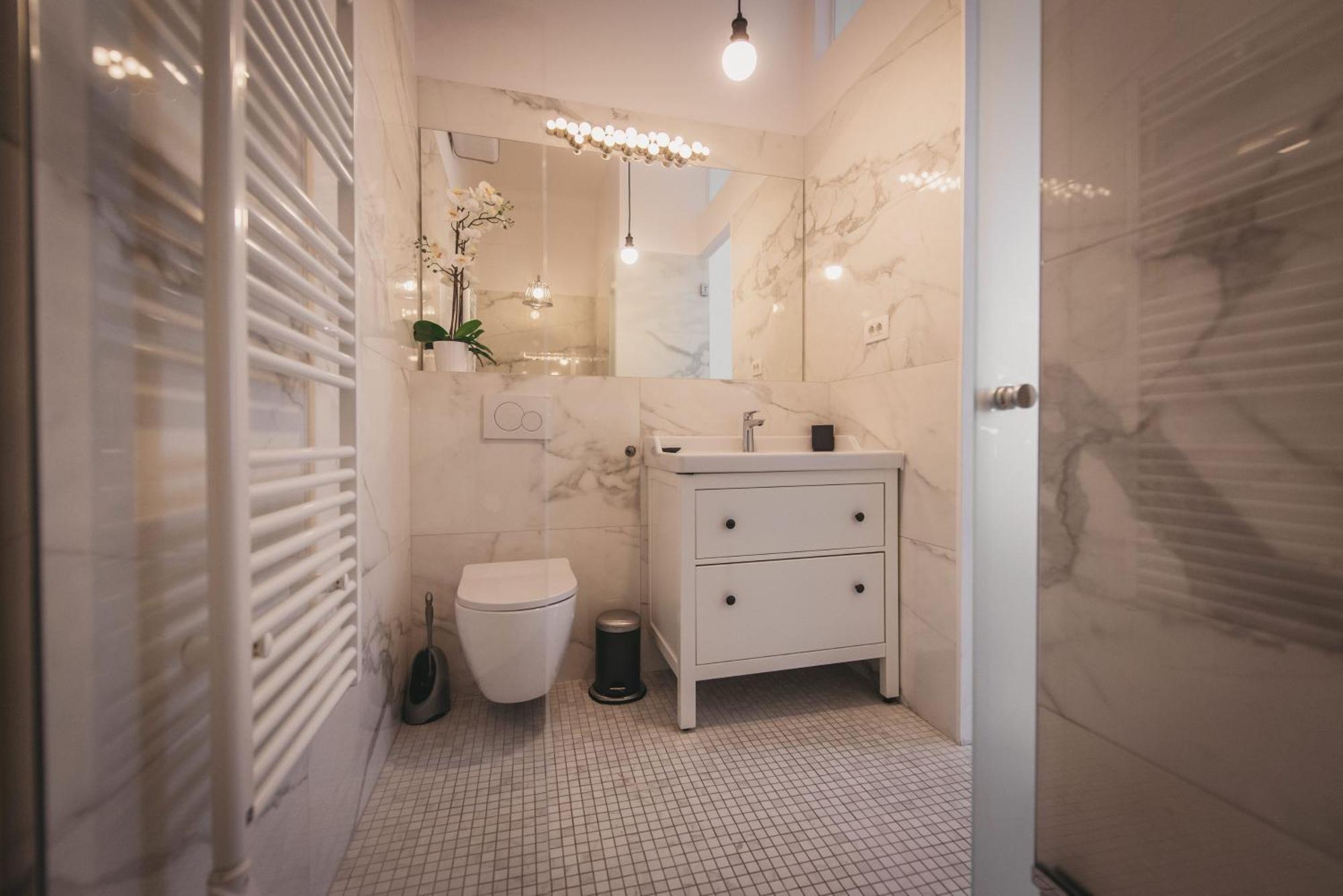Ab Ljubljana - Prince Filip Apartment Buitenkant foto