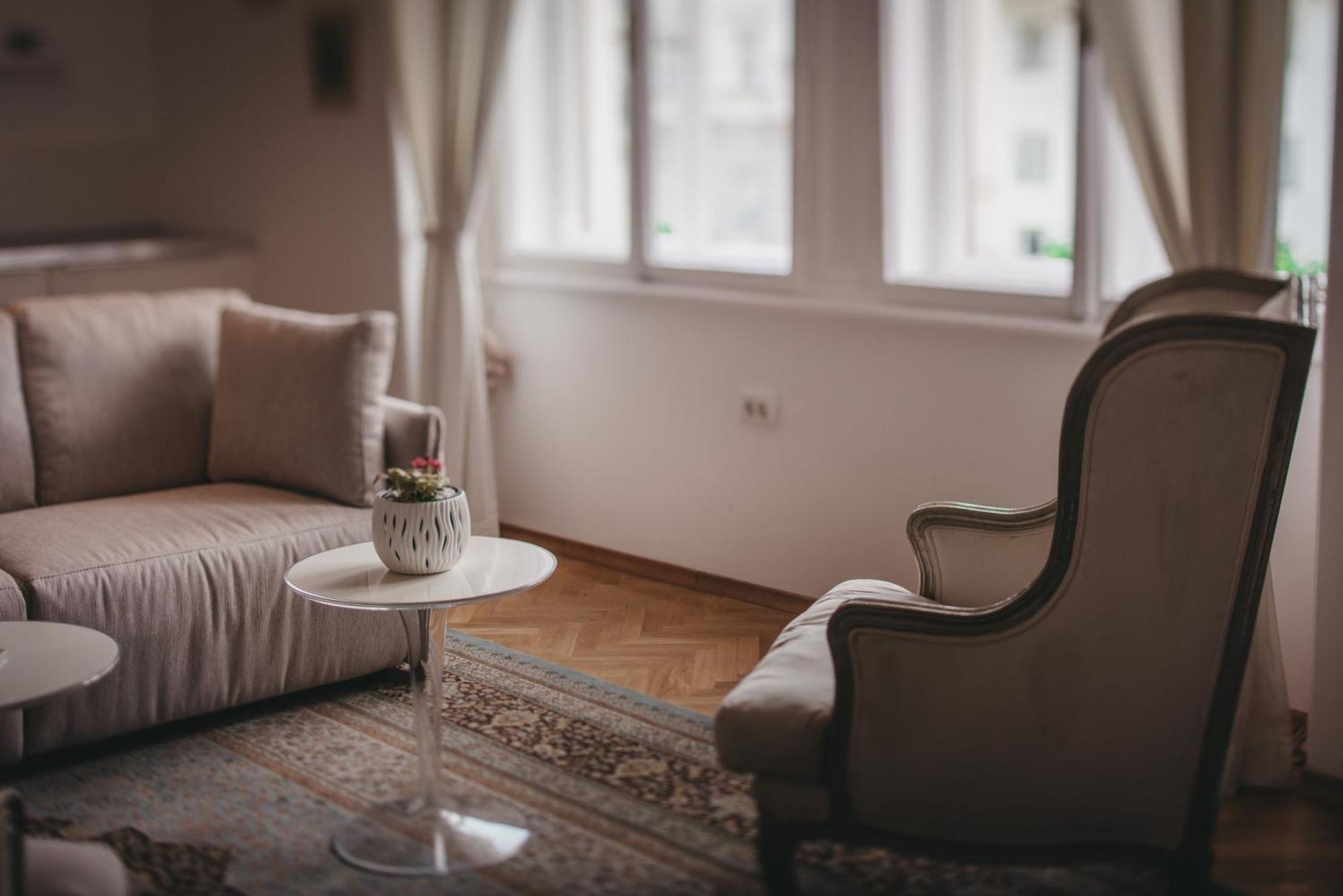 Ab Ljubljana - Prince Filip Apartment Buitenkant foto